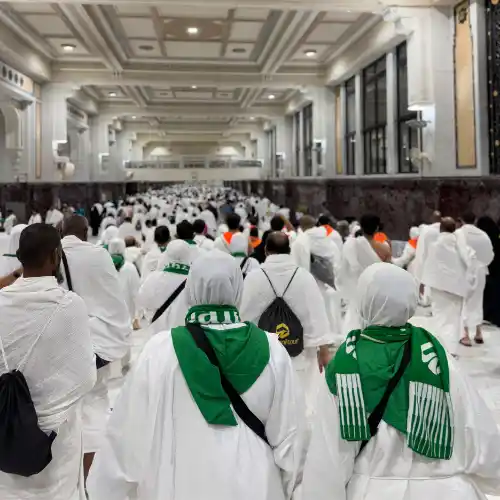 perbedaan haji dan umroh, apa perbedaan haji dan umroh